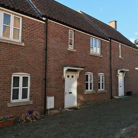 2 Crown Barton Glastonbury Exterior foto